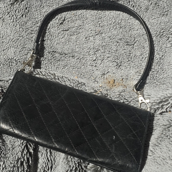 Black Hobo international quilted wristlet - Picture 2 of 4
